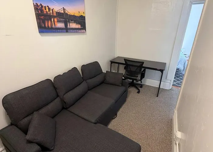 Budget 2br Crash Pad - East Carson St And Parking * Pittsburgh