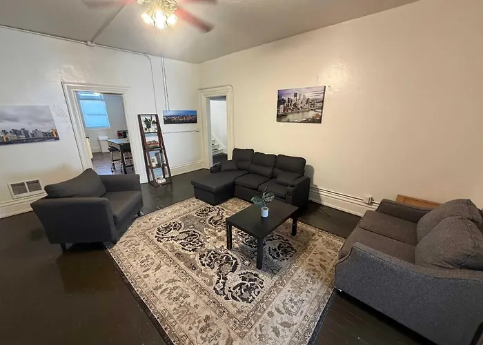 Budget 2br Crash Pad - East Carson St And Parking * Pittsburgh